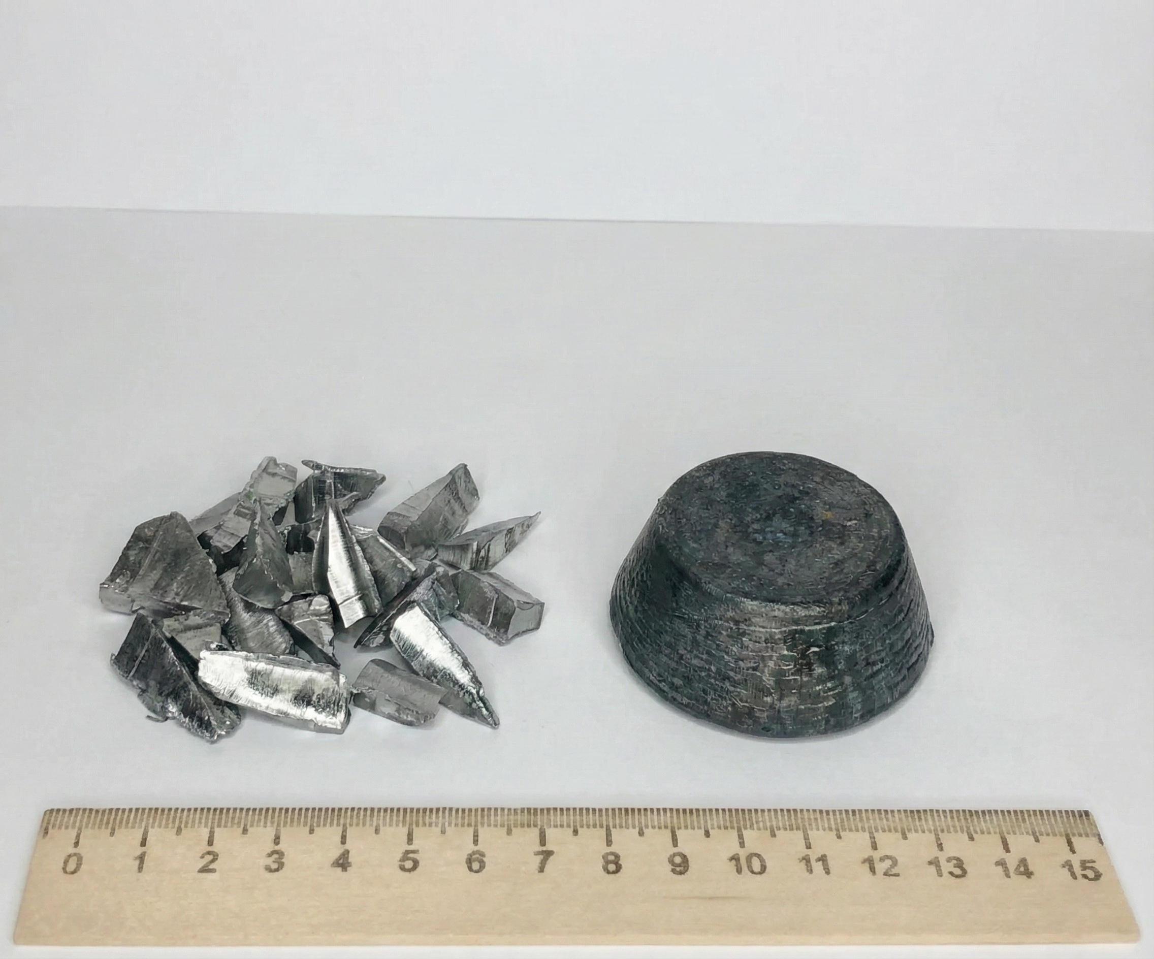 Lead metal pieces