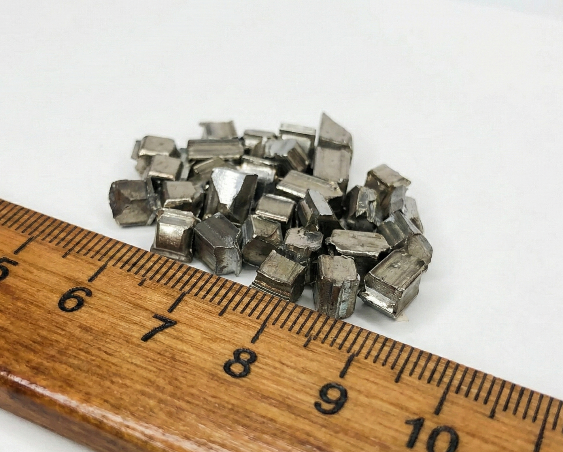 Zirconium metal pieces